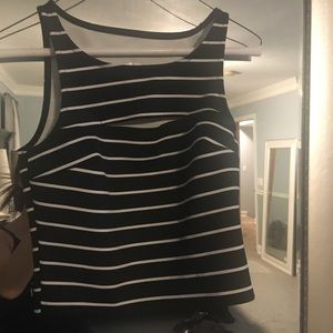 *3 for $35*  Navy blue stripped crop top